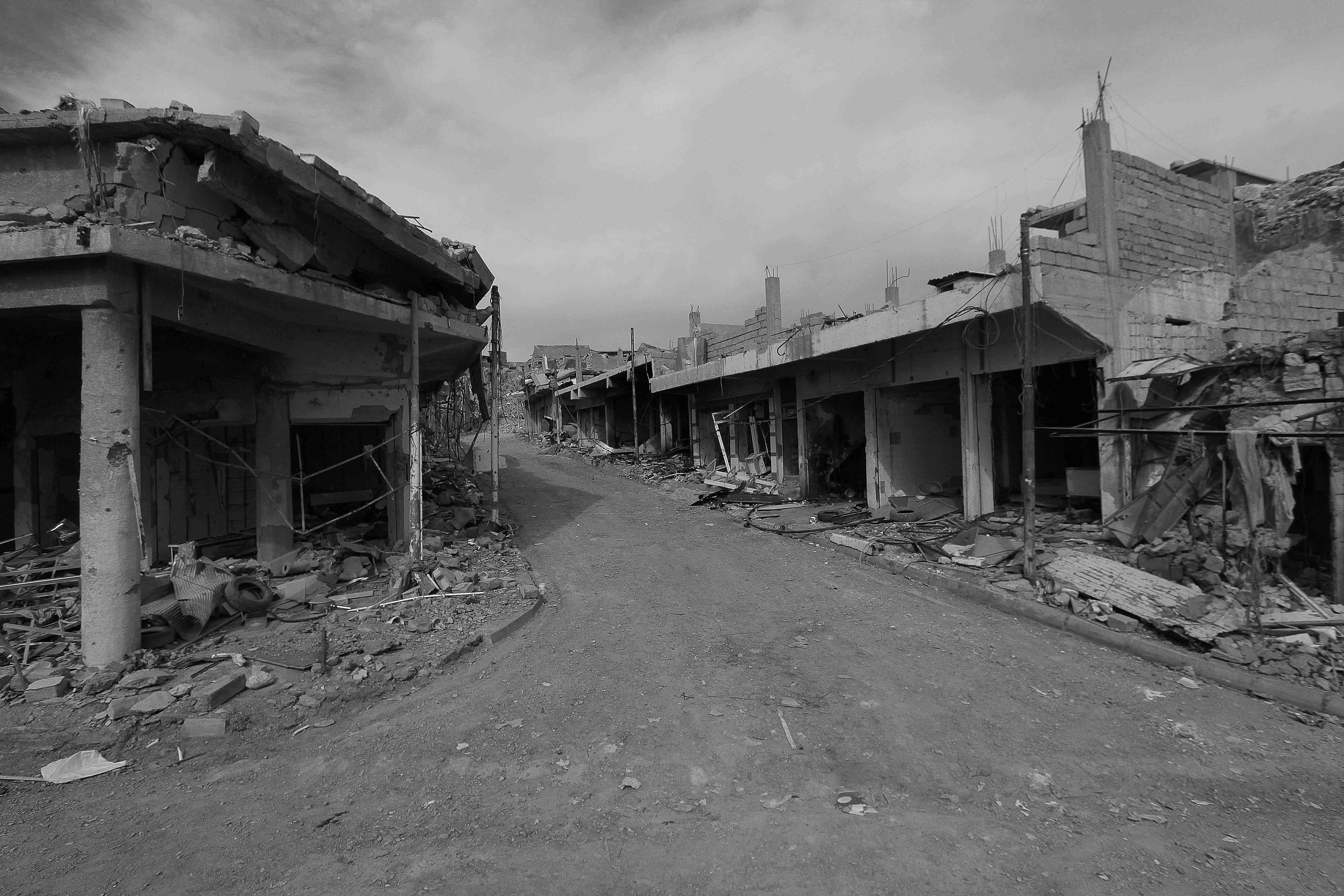 ما زالت المدينة الواقعة في محافظة نينوى مدمرة الى حد كبير (تصوير: شفان هركي)